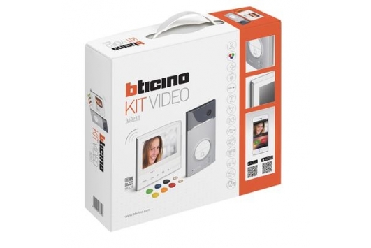 Kit Videointerfon Classe 300 x13E + Panou Exterior Linea 3000 badge